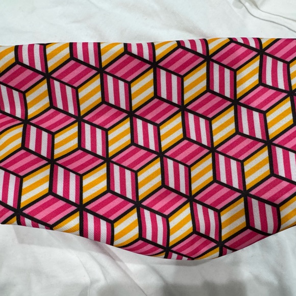 Makeup Bag - Picture 2 of 3